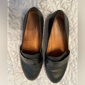 Black dress loafers by Madewell.  Excellent condition.